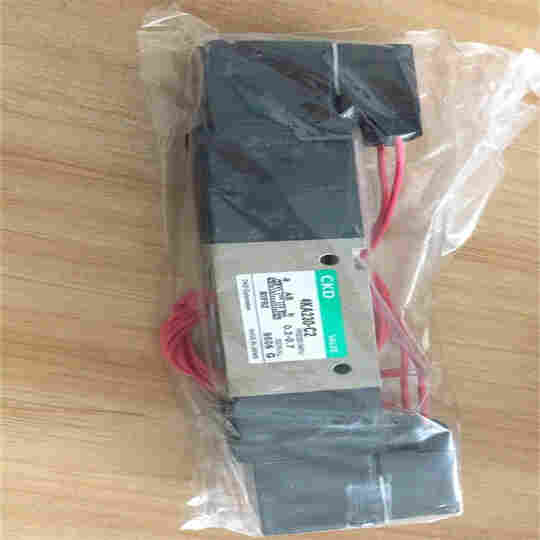 4KB419-00-LS-AC220V喜开理的电磁阀流动方向