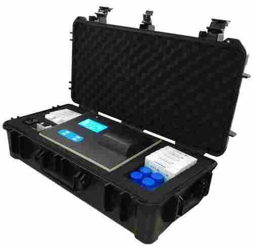 路博拉杆箱便携式水质39项分析仪