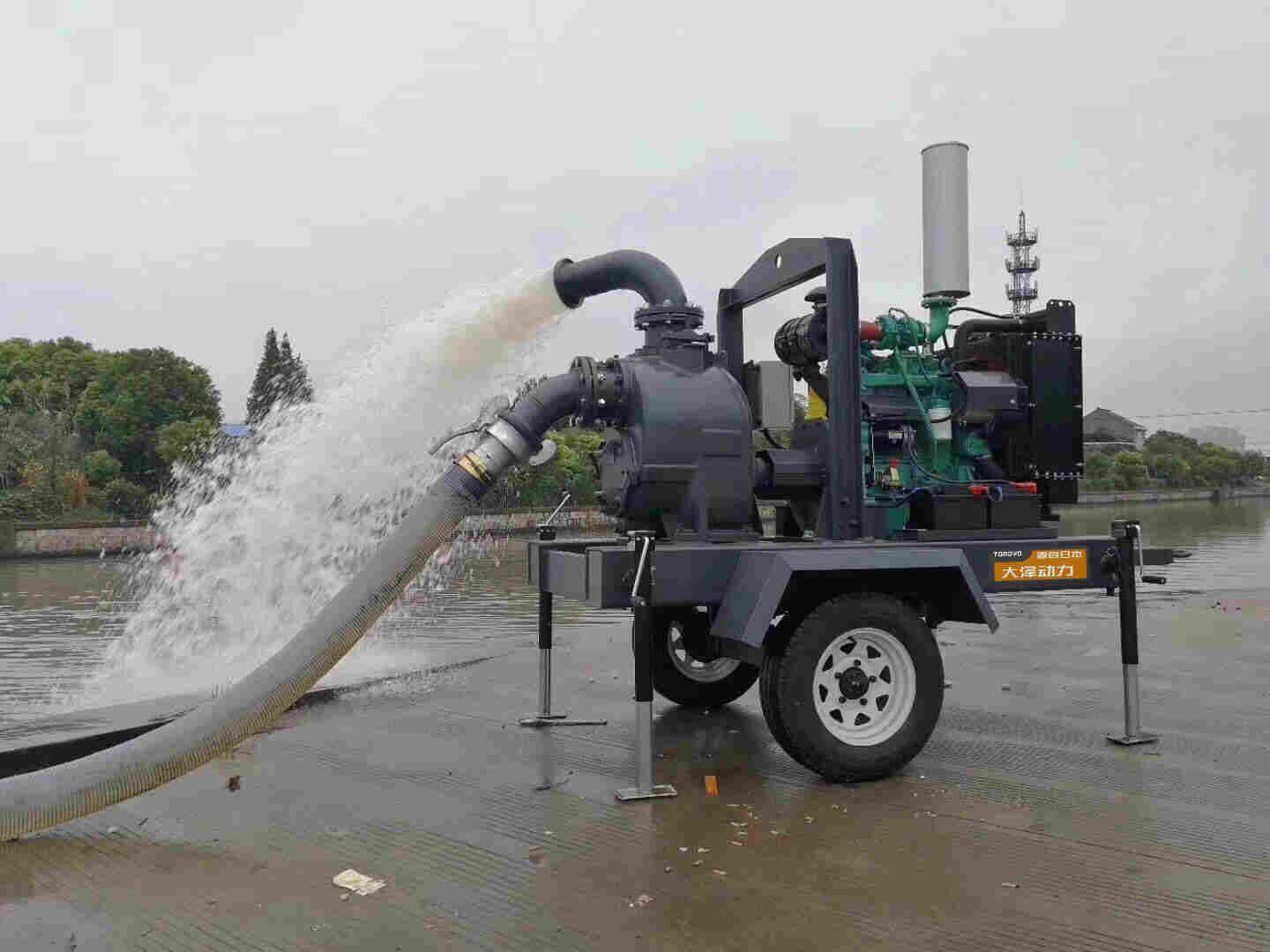 移动式300立方柴油自吸水泵