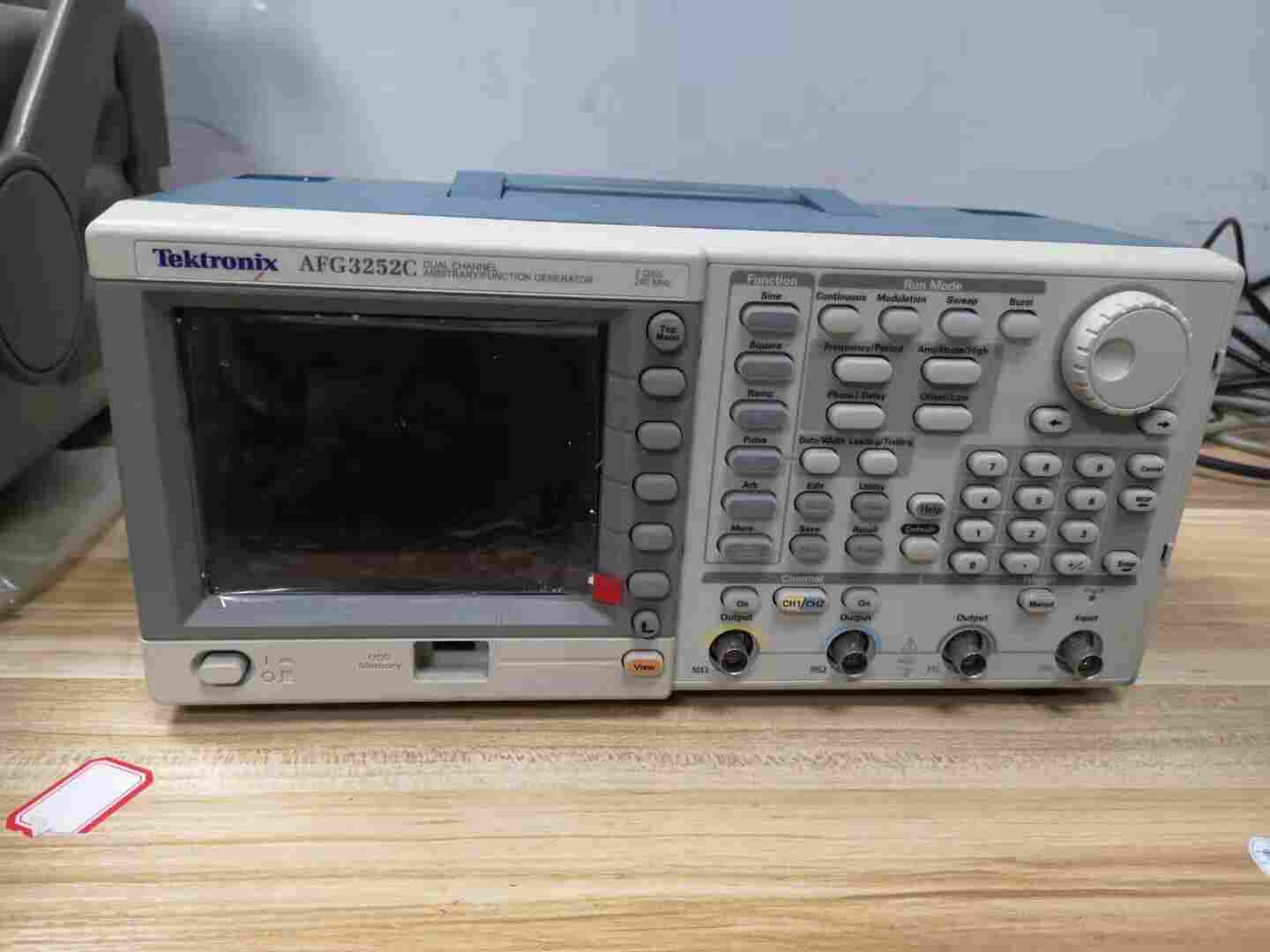 泰克AFG3252C AFG3102C任意波形发生器