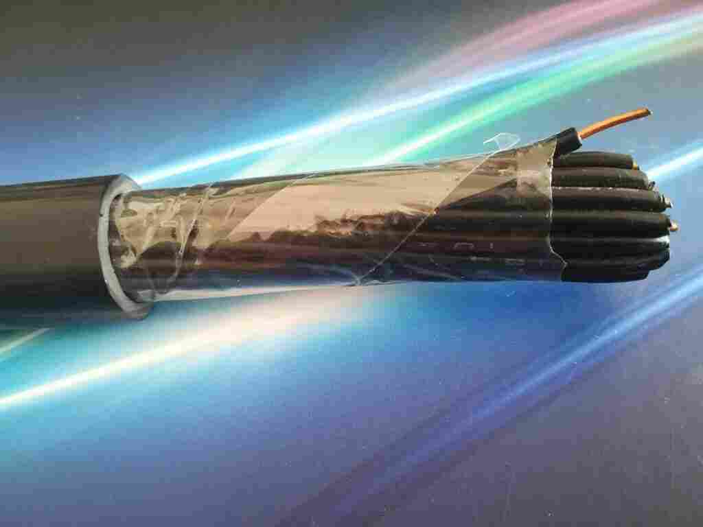 矿用阻燃控制电缆MKVV-12*1.0-450/750V