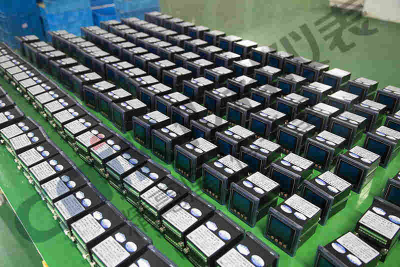 180精致型数显仪表