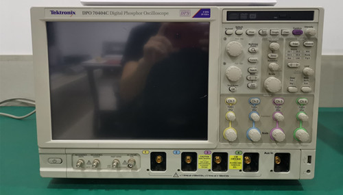 Tektronix泰克DPO70404C示波器 4GHz带宽 25GS/s采样率