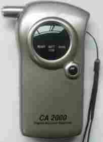 CA2000呼气式酒精测试仪测酒仪青岛路博供应