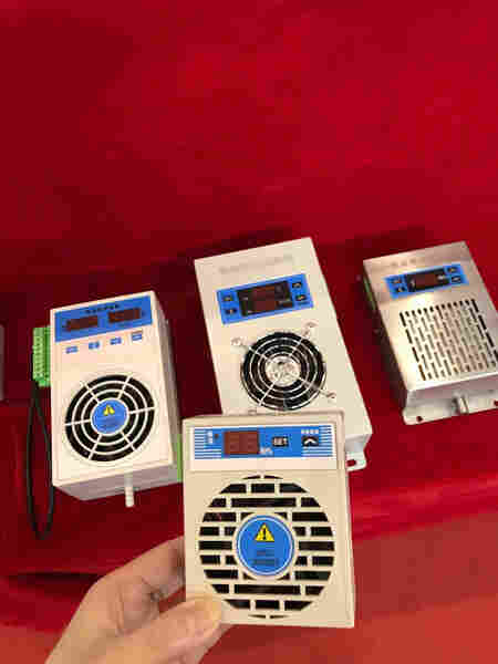 柜内抽湿器CS-70TS 、SNCS-1000的介绍