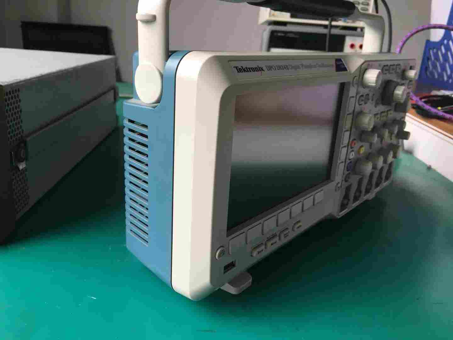 1660726493857192.jpg 回收出售二手泰克Tektronix DPO2014B MSO2004B DPO2024B示波器