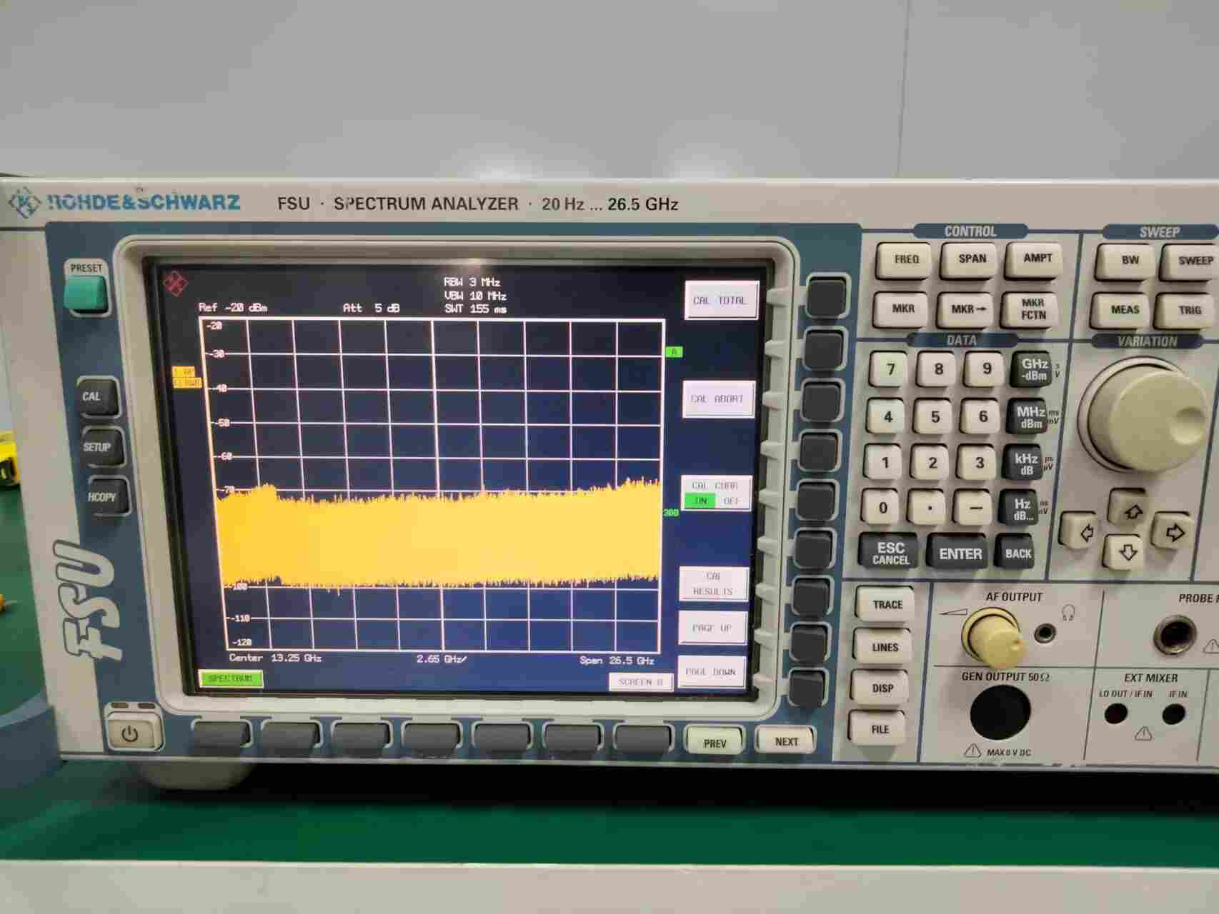 1660897468297309.jpg 长期高价回收罗德与施瓦茨FSU26频谱分析仪20hz-26.5GHz
