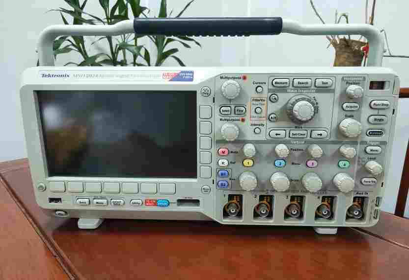 1660981371672366.jpg 现货出售二手泰克Tektronix DPO2014B MSO2004B DPO2024B示波器
