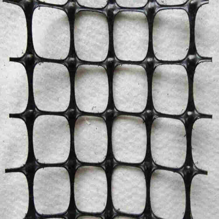 平凉玻纤自粘土工格栅-全境派送直达2022价格已更新