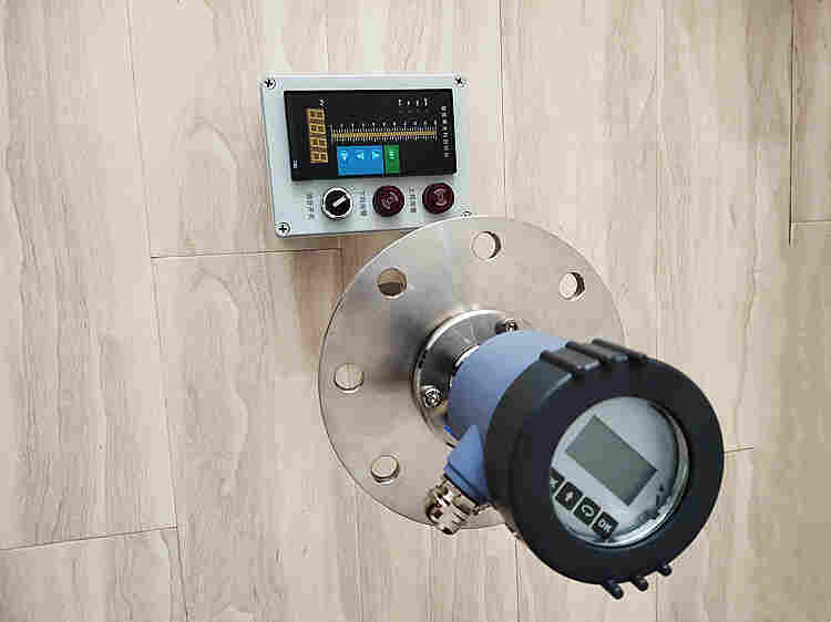 化工厂酸碱储罐雷达液位计