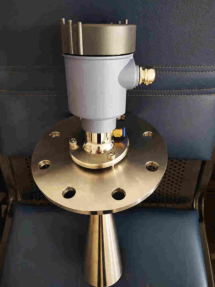 石油化工高频雷达液位计