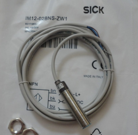 SICK镜反射式光电传感器VL18-3P3940的技术图纸