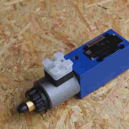 R900723376液压比例方向阀 4WRAE6EA07-2X/G24N9K31/F1V