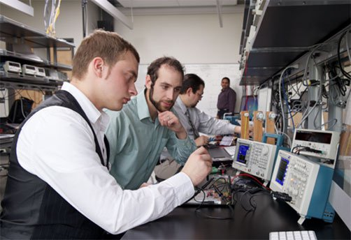 TBS1104 数字示波器 