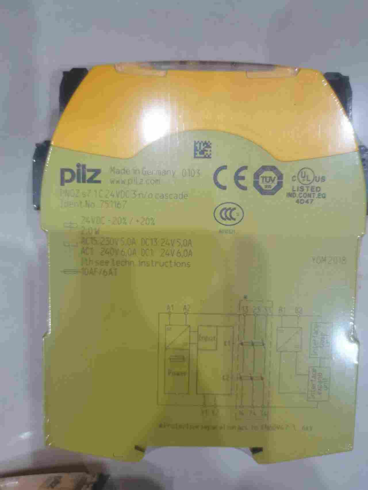 pilz急停继电器PNOZ V 30s 24VDC 3n/o 1n/c 1n/o t有现货