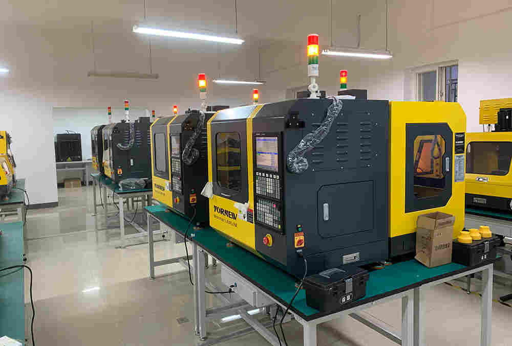 学校如何选择小型桌面级CNC机床