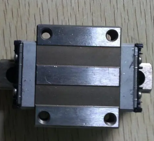 介绍THK导轨滑块HSR30C应用领域