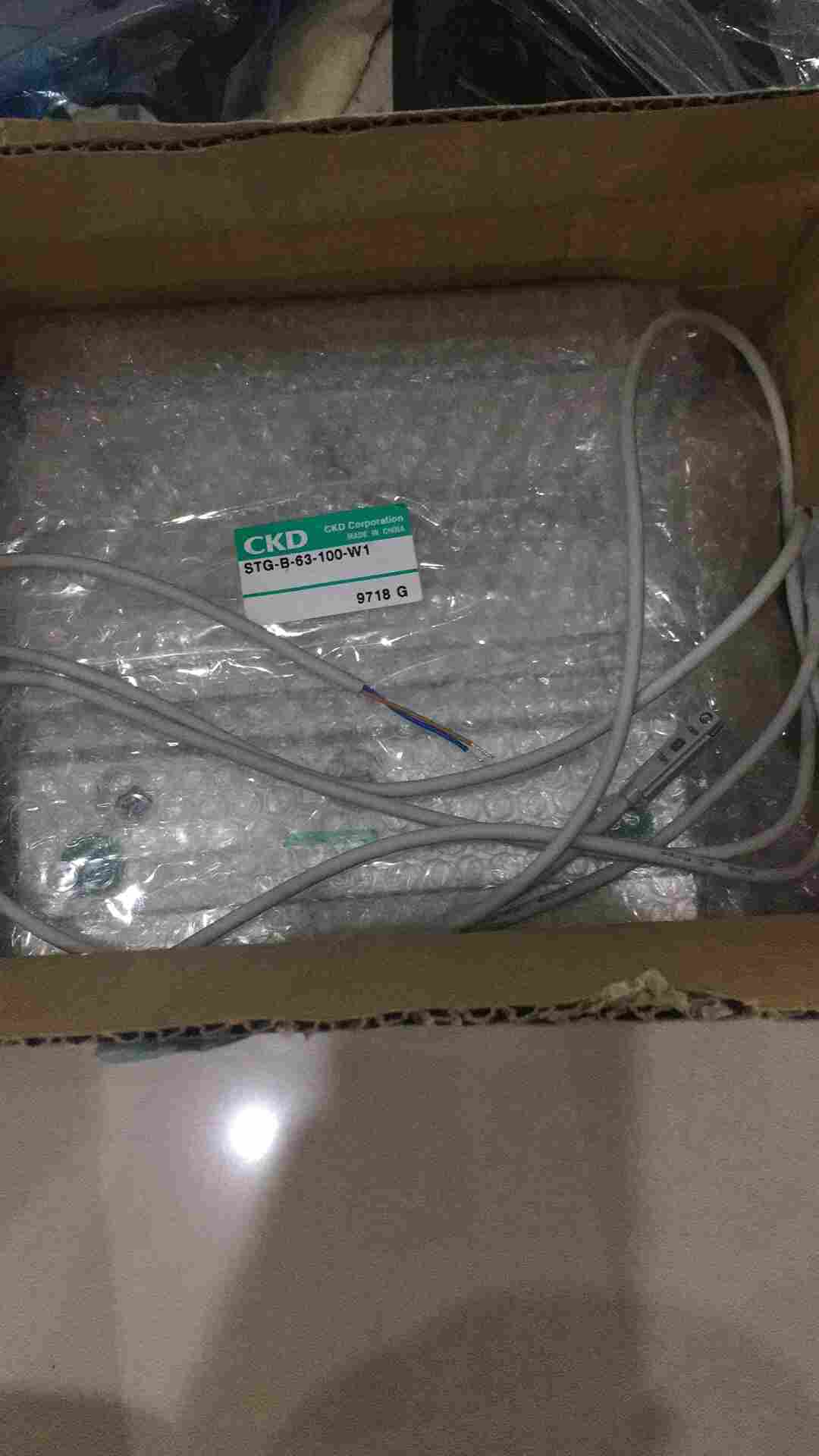 1687829724829296.jpg 浅谈CKD喜开理带导杆气缸STS-40K示意图