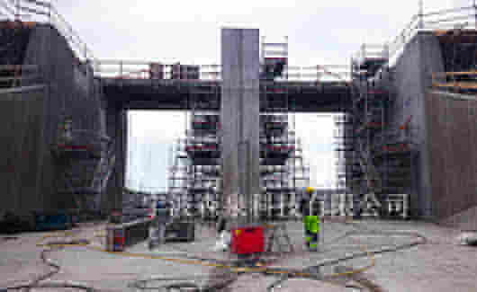 水力发电厂的水位控制方法