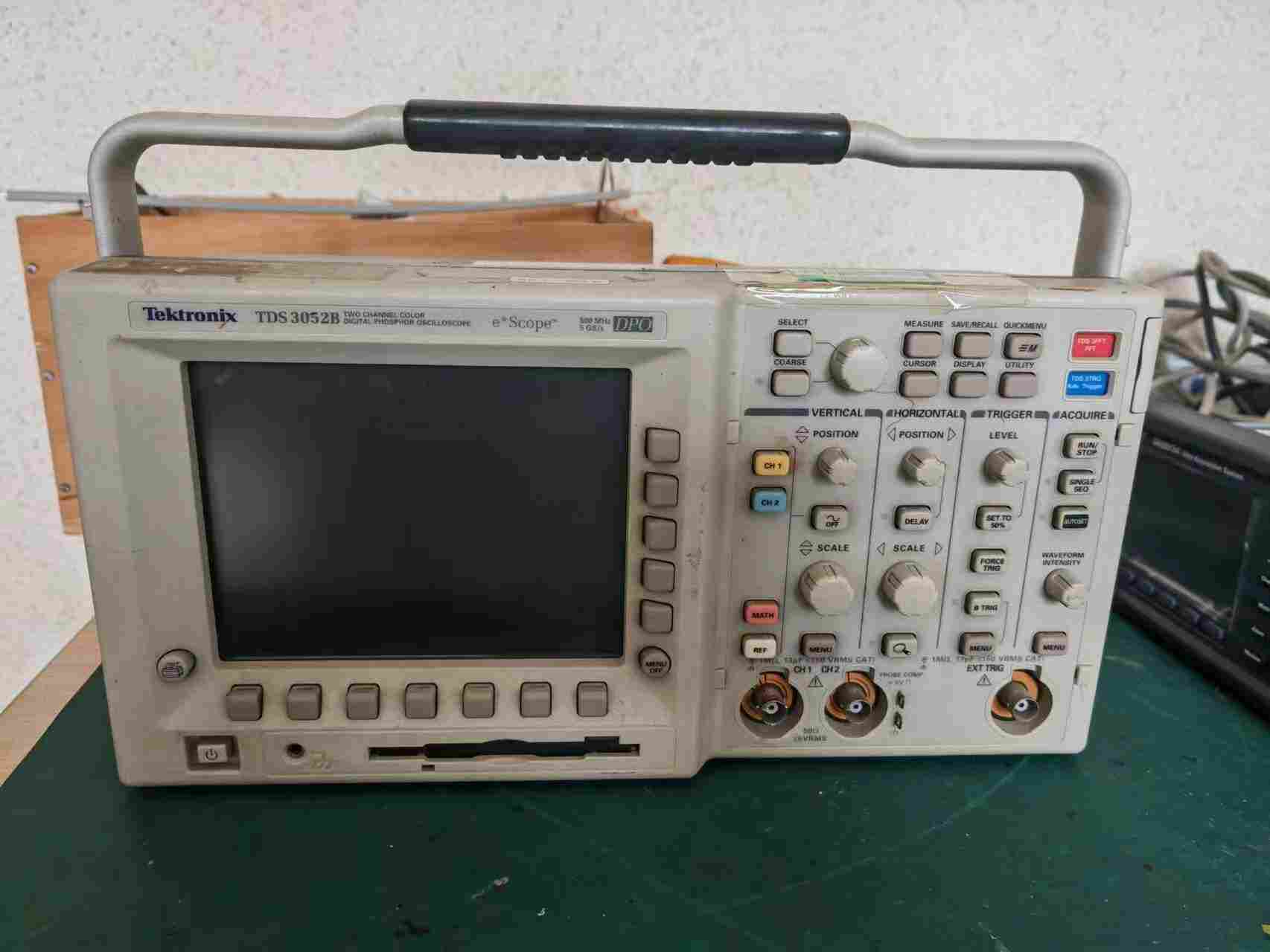 二手泰克 TDS3052 500M数字示波器 双通道