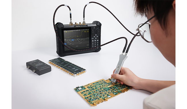 SHN900A系列手持矢量网络分析仪