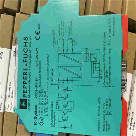 倍加福三角测量传感器OBT150-R100-2EP1-IO