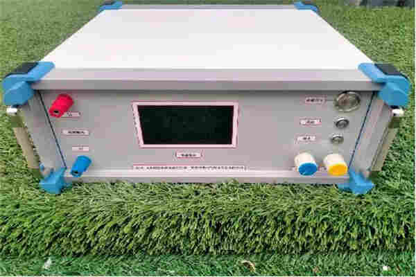 电容器放电测试装置