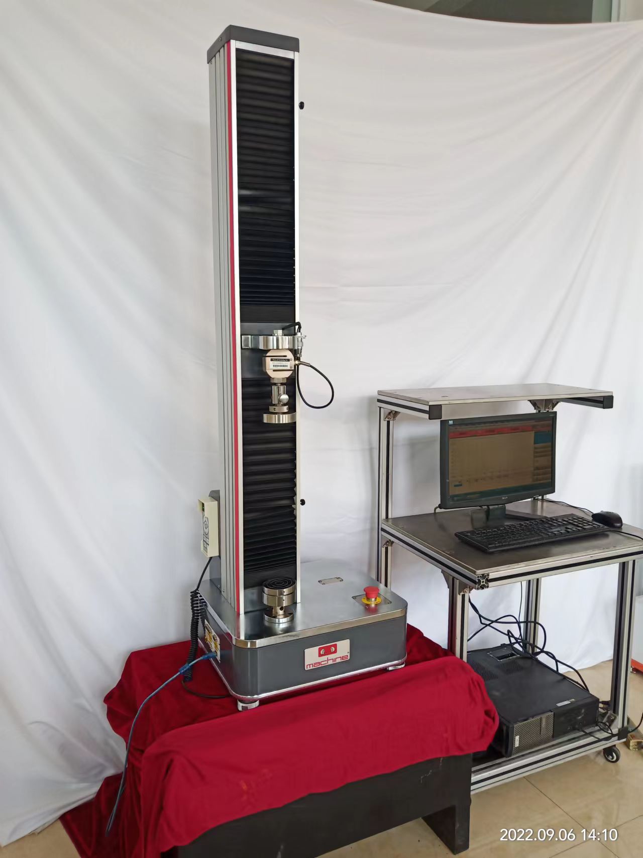 摩信带您了解弹性体材料循环拉压力试验机的功能特点