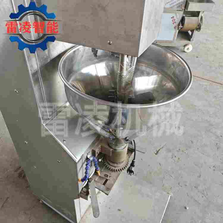 全自动实心丸子机 撒尿牛丸加工设备 鱼丸机生产厂家