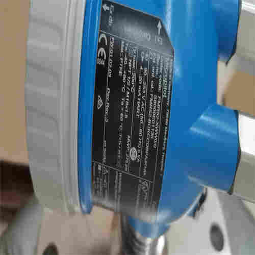 E+H压力传感器PMC51-AA21RA2CGBGCJA通过螺纹连接