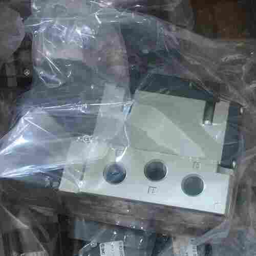 结构材质SMC5通先导式电磁阀VFR3210-4DZ