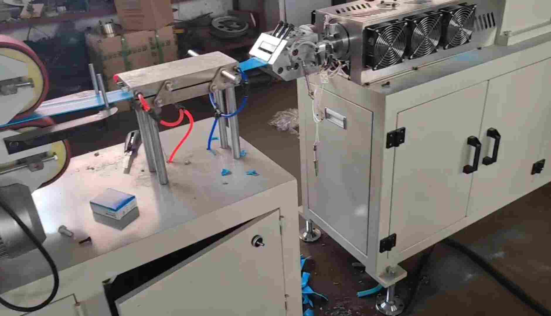 双螺杆挤出机小型试验机 一台