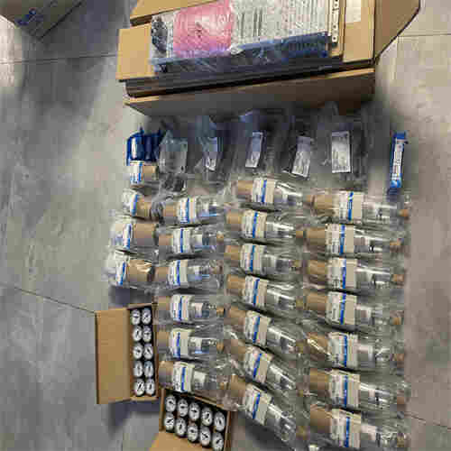 实物图查看​SMC过滤减压阀AW40-N04B-2-A