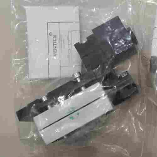 安沃驰三位五通换向阀5811420100特点