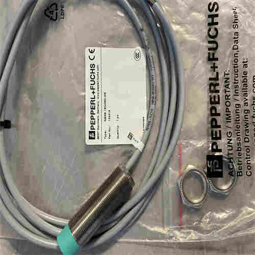 到货倍加福UB500-18GM75-U-V15超声波传感器P+F