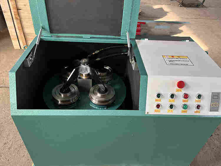 密封式化验制样粉碎机 型号DF-408656库号D408656