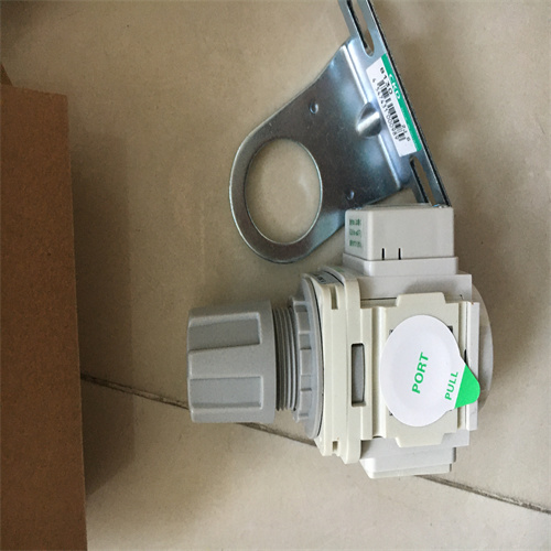 CKD喜开理减压阀R1100-8-W-B3W安全隐患