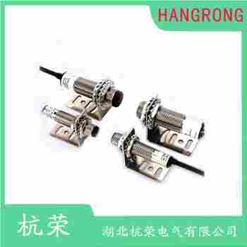 E3S-AT71-D 光电开关应用案例