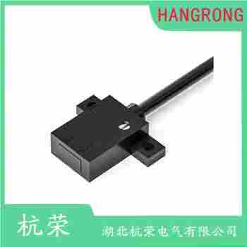 UG-3MPE-M8 光电开关接线说明