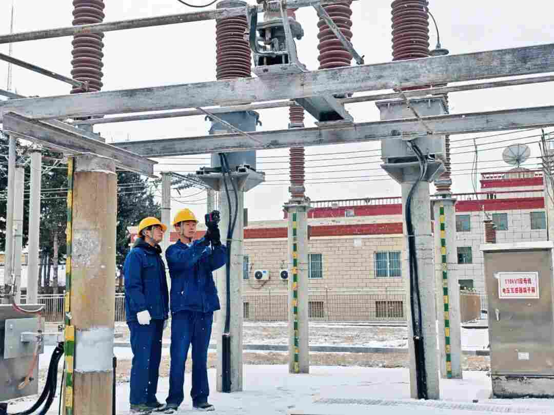 雪后特巡-國網(wǎng)甘南靠它在零下10度下保障供電可靠