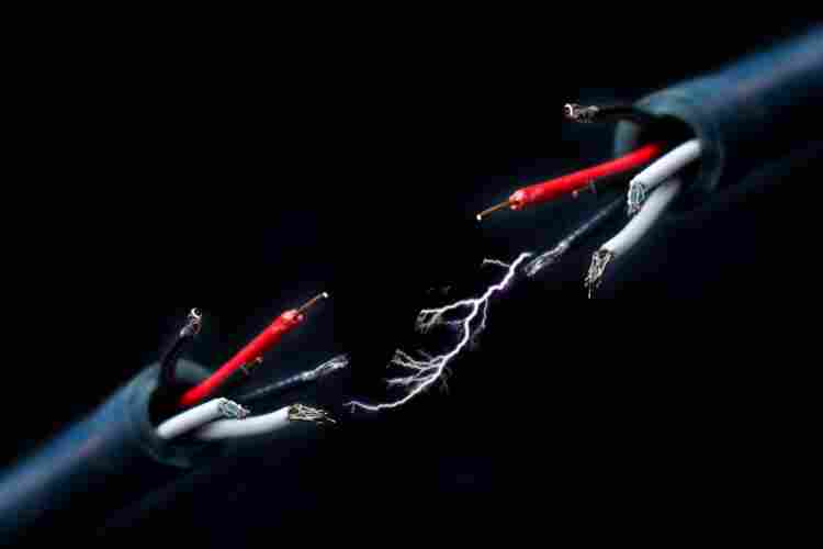 通讯基石的隐形守护者佳谱仪器T350镀层测厚仪赋能品质革命