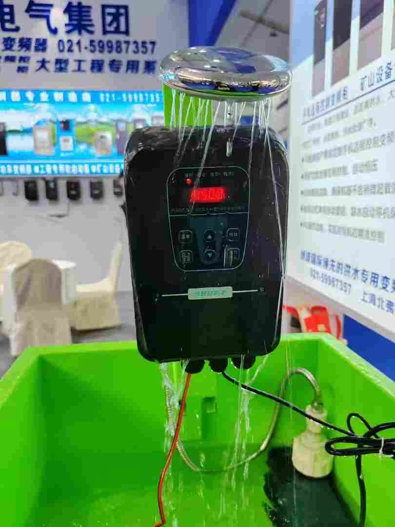 恒壓供水防雨型背負(fù)式變頻器廠家