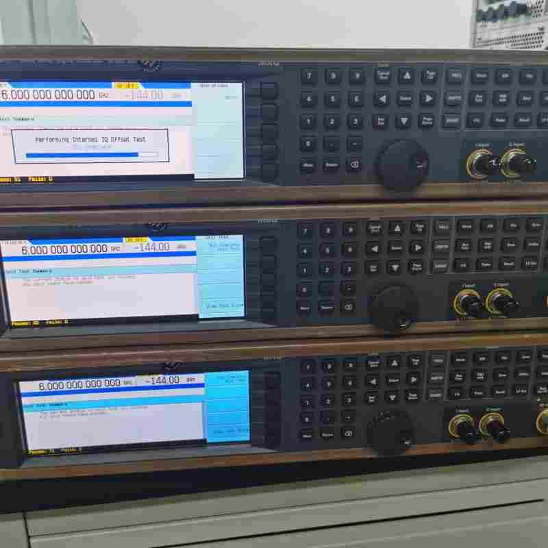 N5182B.jpg N5182B.jpg