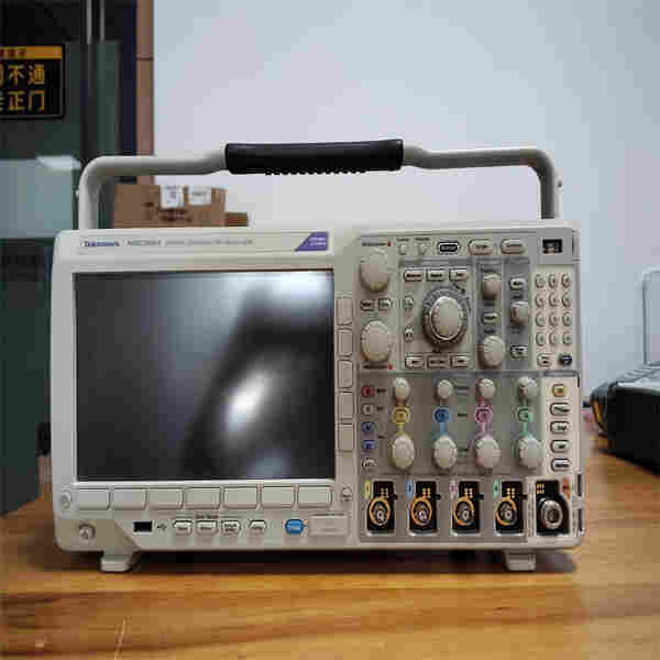     泰克tektronix MDO3054示波器