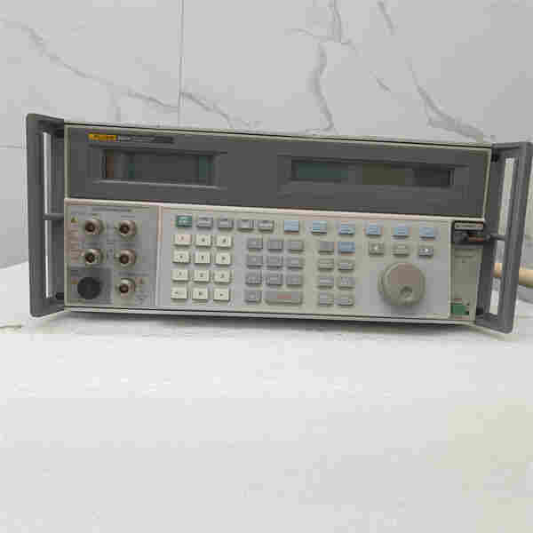  Fluke福祿克5820A 校準器