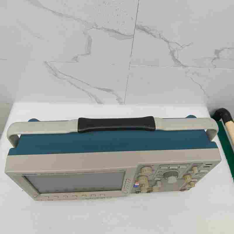 DPO4032 (2).jpg DPO4032 (2).jpg