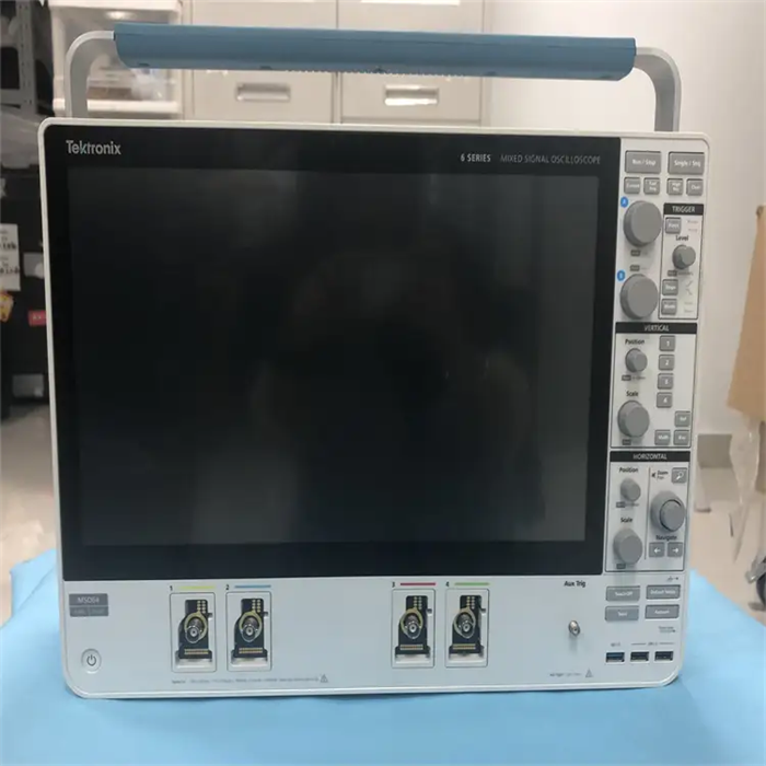 回收tektronix泰克MSO66混合示波器