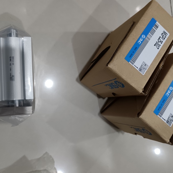 1784539386511274.jpg 简要说明SMC气缸MGPM16-75AZ