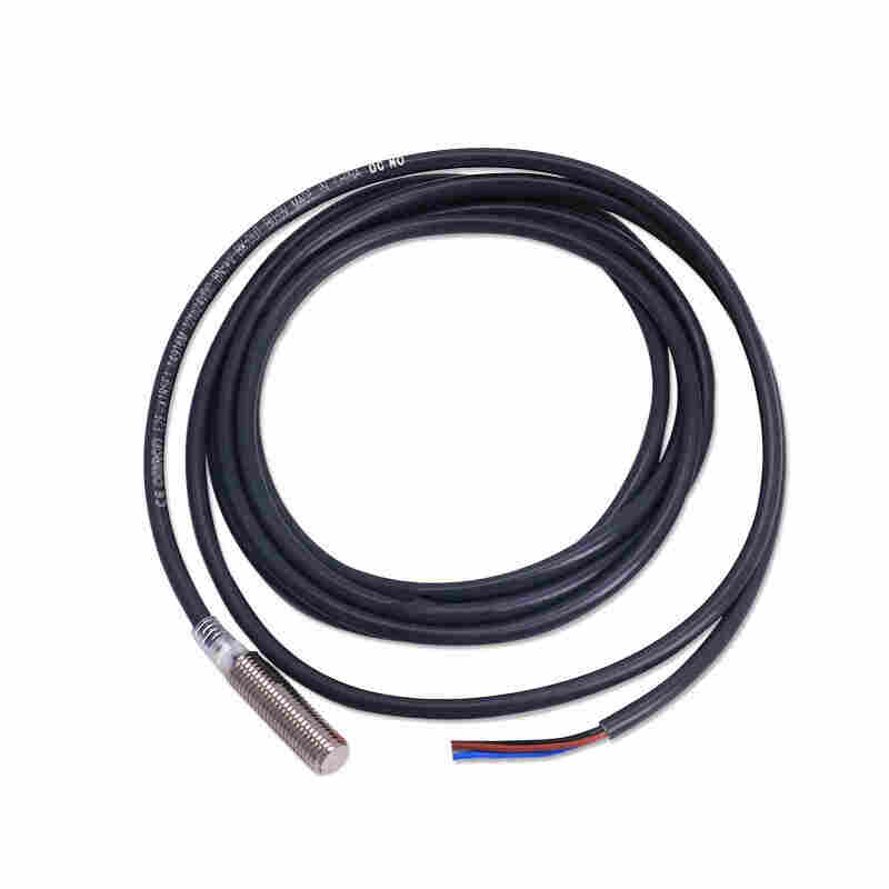 欧姆龙E2G-M12KN08-WP-D2接近传感器