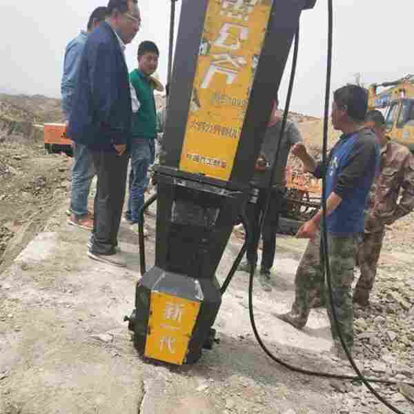 河南郑州修路液压动力劈裂石头用途